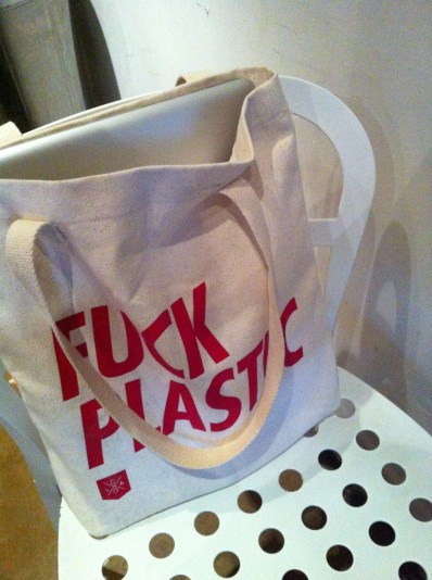tote1 tote1